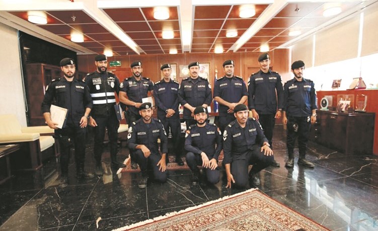  اللواء العابدين يتوسط المكرمين﻿