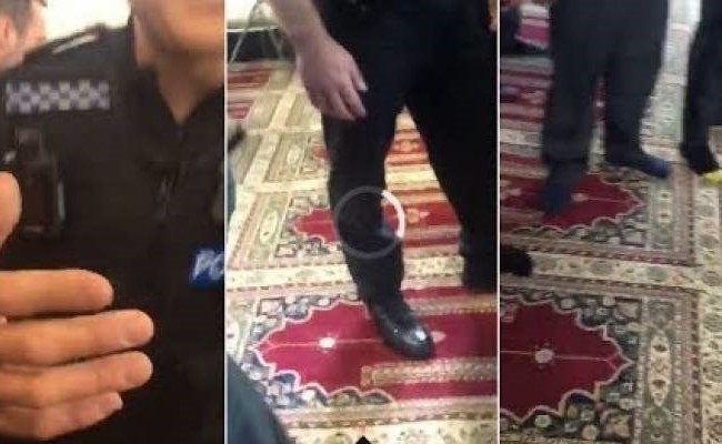 بالفيديو.. غضب وشجار مع المصلين بعد أن اقتحم رجال الشرطة مسجداً بأحذيتهم