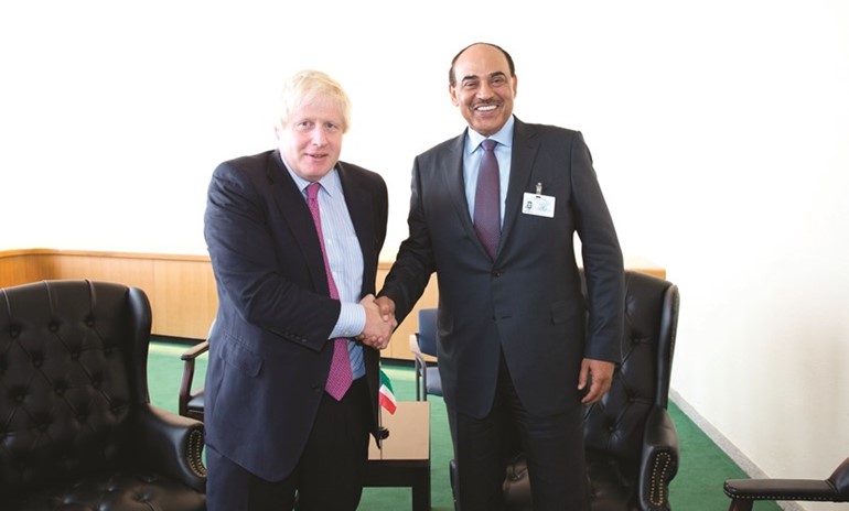 الشيخ صباح الخالد مع وزير الخارجية البريطاني بوريس جونسون ﻿