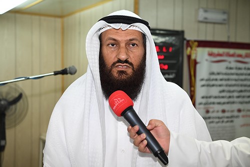 النائب محمد هايف متحدثا إلى الصحافيين