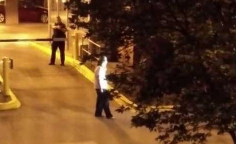 بالفيديو.. شرطي يقتل طالباً داخل حرم الجامعة