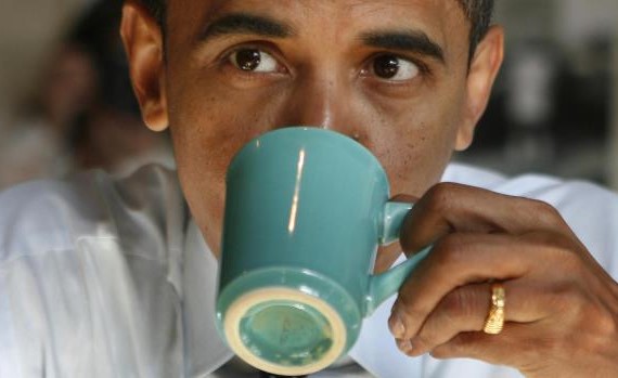 شرب الشاي والقهوة في العمل يهدد الصحة...والجراثيم هي السبب