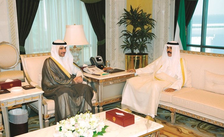 سمو نائب الأمير وولي العهد الشيخ نواف الأحمد مستقبلا مرزوق الغانم﻿