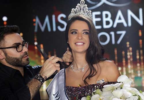 بيرلا حلو.. ملكة جمال لبنان 2017.. وصالة الحفل تضج بالضحك على "طلعت ريحتنا " !