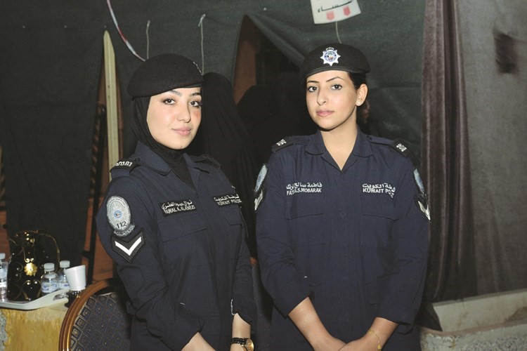 تواجد لعناصر الشرطة النسائية﻿
