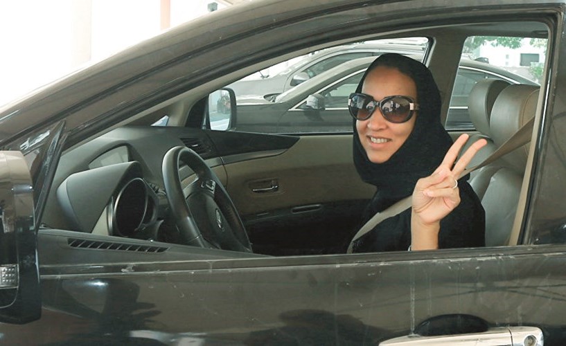 «بلومبيرغ»: قيادة السعوديات تضيف 90 مليار دولار للناتج الاقتصادي حتى 2030