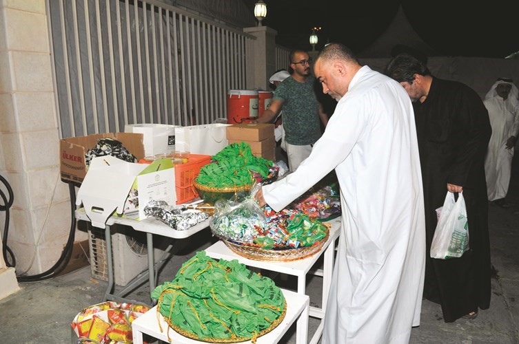 حلوى لرواد الحسينيات ﻿