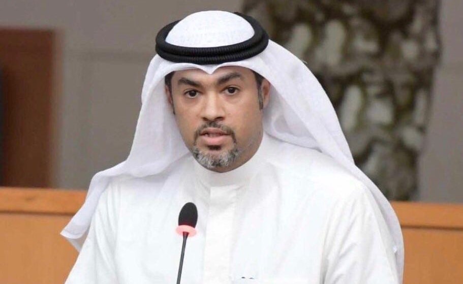 عمر الطبطبائي: سأتقدم بطلب الأحد لحسم مدى دستورية "منح المعاشات الاستثنائية" عبر المحكمة الدستورية