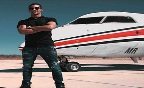 بالفيديو.. محمد رمضان يشعل مواقع التواصل بطائرته الخاصة