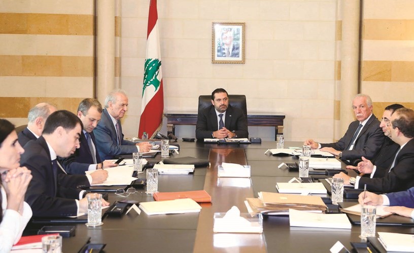 رئيس مجلس الوزراء سعد الحريري مترئسا اجتماعا للجنة الوزارية المكلفة وضع خطة اقتصادية في السراي الحكومي	(محمود الطويل)﻿