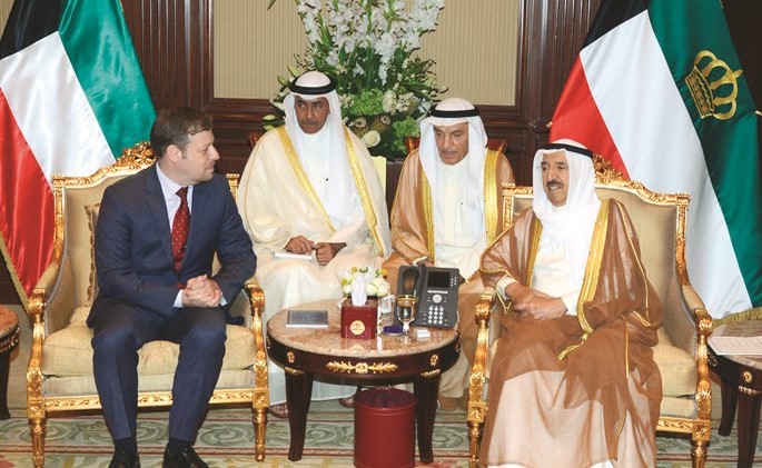 صاحب السمو مستقبلا سفير بلجيكا ﻿