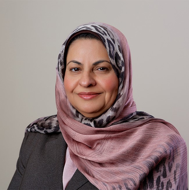 سارة أكبر