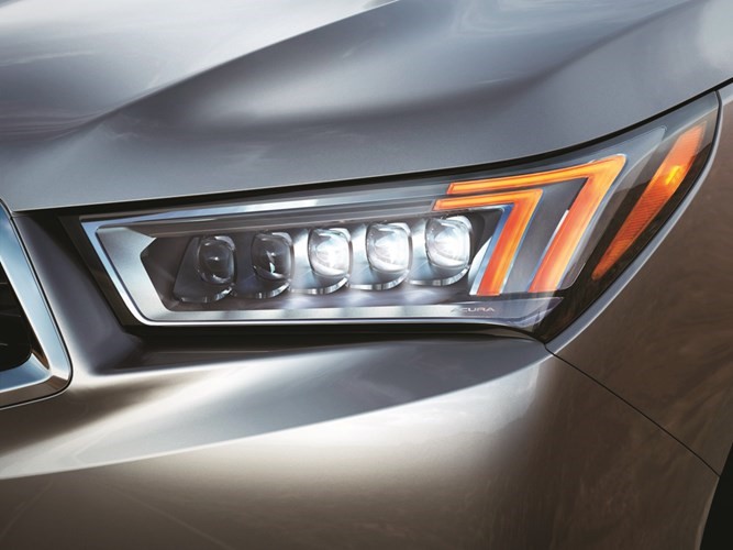 فرصة مميزة لاقتناء فخامة ACURA مع موعد بالتملك
