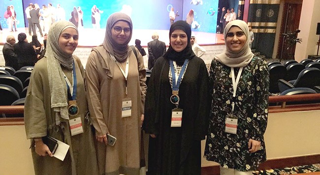 باحثون كويتيون يفوزون بـ 5 جوائز في مؤتمر علمي عن الـ"روبوت" بدبي