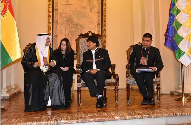  سفير دولة الكويت لدى البرازيل عياده السعيدي خلال لقائه الرئيس البوليفي جوان موراليس