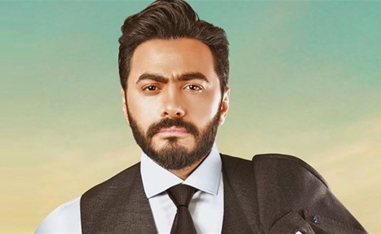 بالصورة.. كلمات مؤثرة من تامر حسني لشقيقه في عيد ميلاده... وهل من شبه بينهما؟