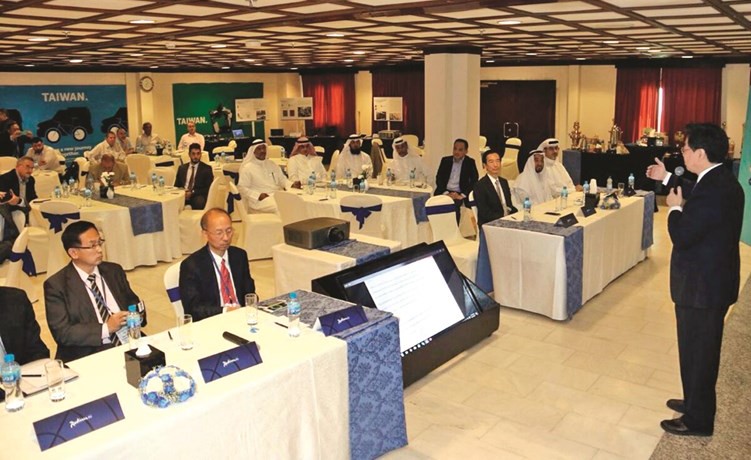 متابعة من الحضور﻿