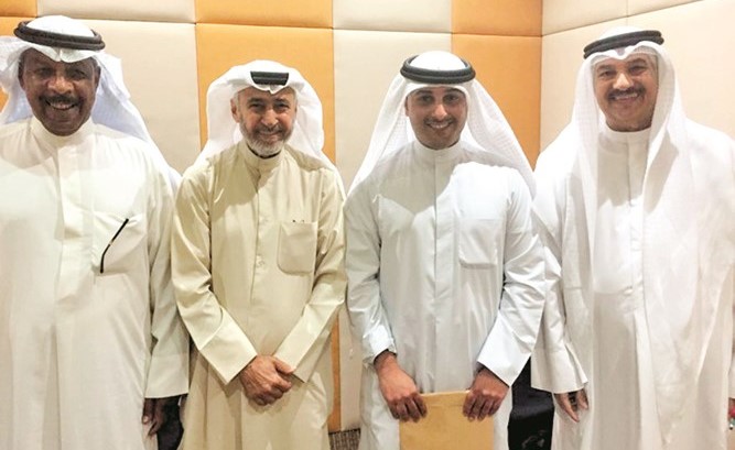 مقرر لجنة الشباب والرياضة النائب أحمد نبيل الفضل يتوسط أسرة برنامج عالمكشوف﻿