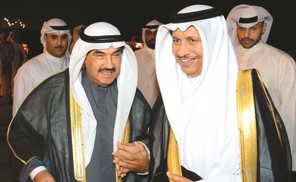 سمو الشيخ ناصر المحمد مستقبلا سمو الشيخ جابر المبارك﻿