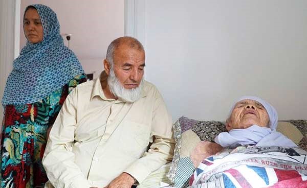 قصة مأساوية.. عجوز عمرها 106 سنوات تحصل على اللجوء بالسويد