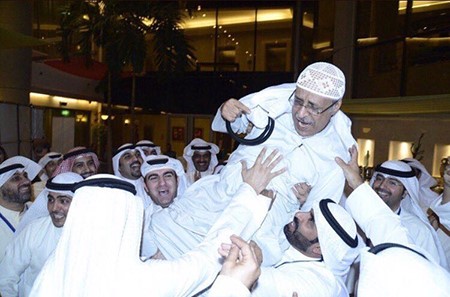 فرحة كويتية بفوز رئيس جمعية المحامين ناصر الكريوين بمنصب أمين عام اتحاد المحامين العرب