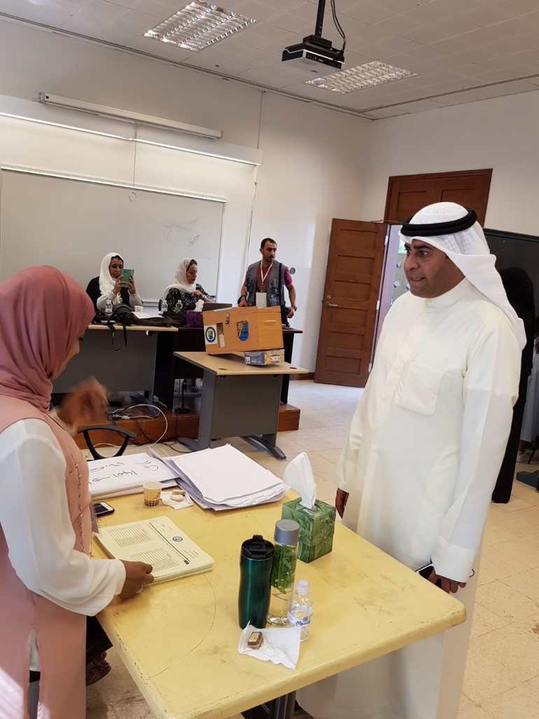 بالصور..منافسة قوية في انتخابات جمعية القانون بكلية الحقوق