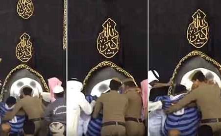 بالفيديو.. رجلا أمن في المسجد الحرام يحملان مقعداً كي يتمكن من تقبيل الحجر الأسود