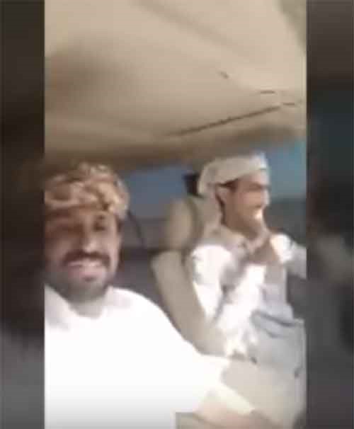 بالفيديو.. شابان يوثقان لحظة وفاتهما في حادث مروري جراء انشغالهما بـ "سناب شات"
