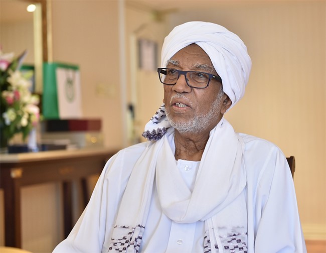 رئيس البرلمان السوداني: لا علاقة لإسرائيل برفع العقوبات الأمريكية