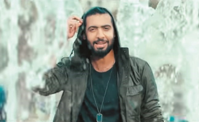 أحمد برهان لـ «الأنباء»: «ماشي مع الجو.. بلوني وإحساسي الخاص»