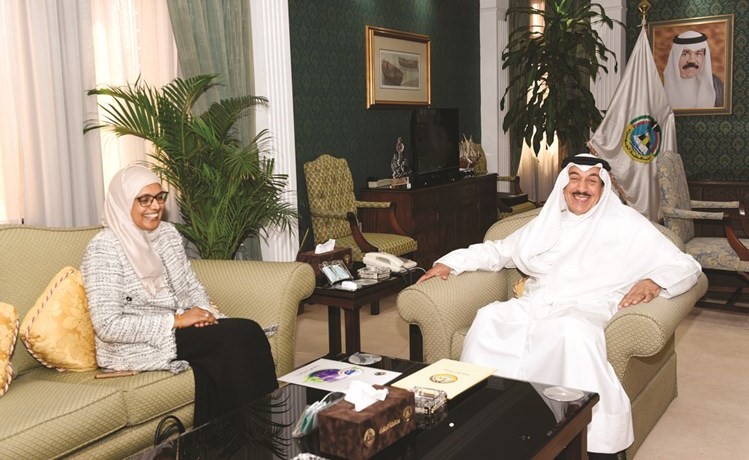 الفريق م.فهد الأمير مستقبلا د.آمال اليحيى﻿