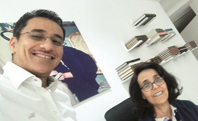 الملحن عبدالله القعود مع الشيخة أمثال الأحمد﻿