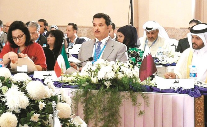د.جمال الحربي مترئسا وفد الكويت في الاجتماعات﻿