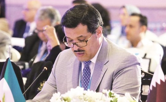 د.جمال الحربي مترئسا وفد الكويت في الاجتماعات﻿