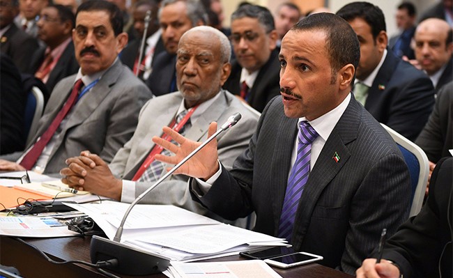 رئيس مجلس الأمة ورئيس الشعبة البرلمانية الكويتية مرزوق الغانم متحدثا في الاجتماع التنسيقي للبرلمان الاسلامي في سان بطرسبورغ في روسيا على هامش فعاليات المؤتمر الـ ١٣٧ للاتحاد البرلماني الدولي 
