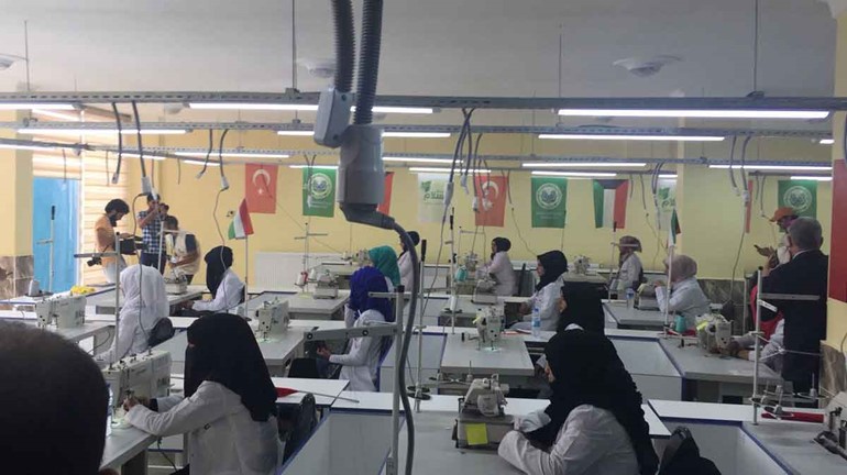 المؤسسات الكويتية تواصل مساعداتها الإنسانية وسط إشادات دولية