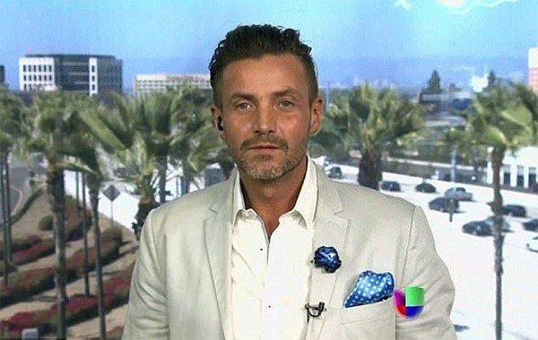 بالفيديو.. ممثل عالمي يصفع مراسلاً بقوة على الهواء