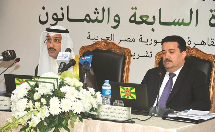 فايز المطيري اثناء الاجتماع﻿