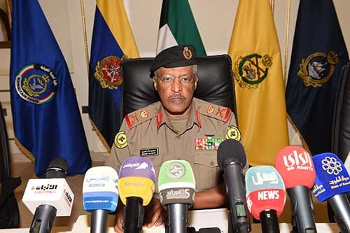 السجن والغرامة والحرمان من التوظيف والحقوق السياسية عقوبة التخلف عن الخدمة العسكرية