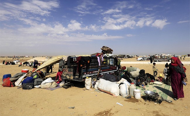 الرقة خالية من المدنيين و«التحالف» يخيّر بقايا «داعش»: الاستسلام أو القتل