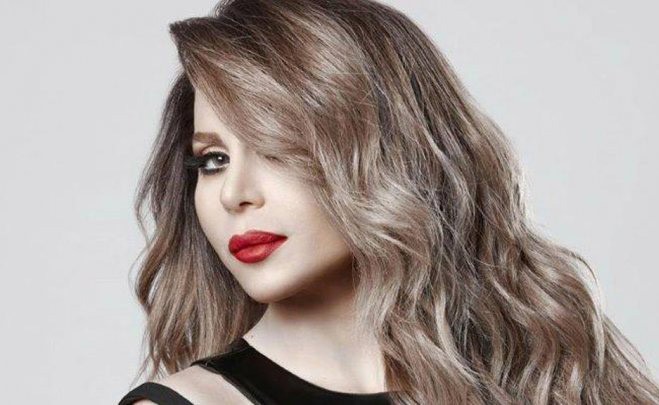 بالفيديو.. طرد فنانة لبنانية من الاستديو على الهواء مباشرة!