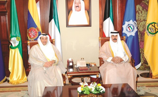 سمو ولي العهد الشيخ نواف الأحمد مستقبلا يعقوب الصانع﻿