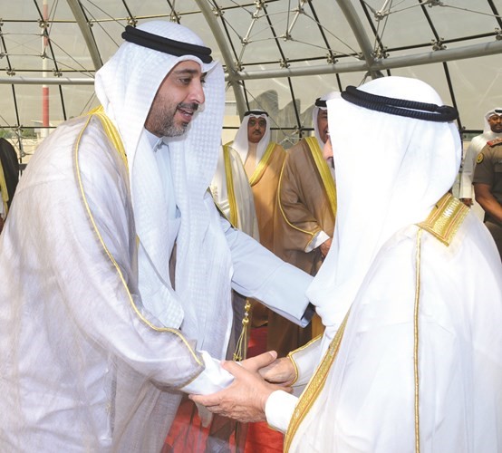 سمو الأمير وفي وداعه الشيخ محمد العبدالله﻿