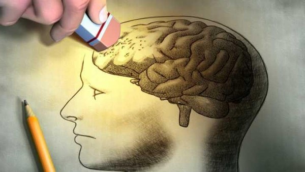 مشاهدة صور الذكريات الجميلة تحسن من أداء دماغ الإنسان