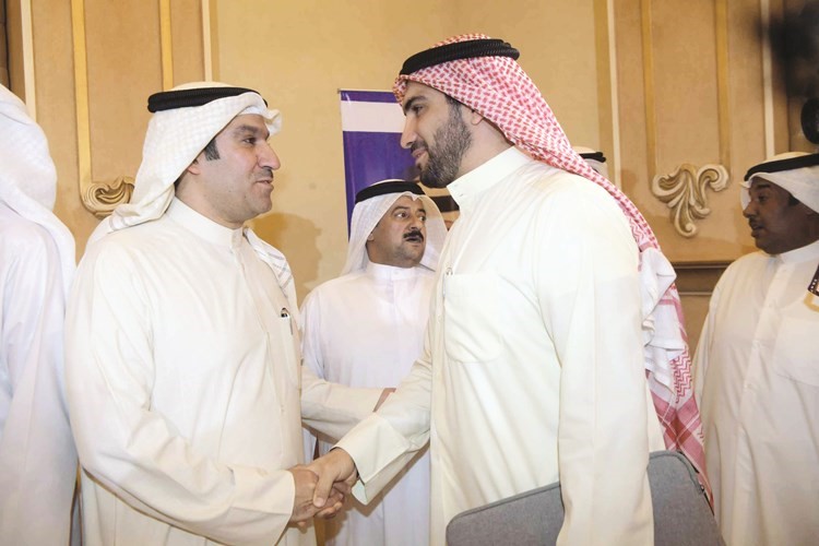 أحمد الشحومي مرحبا بالزميل محمد راتب﻿