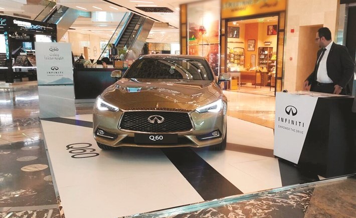 إنفينيتي Q60 كوبيه خلال وجودها في ذي جيت مول﻿