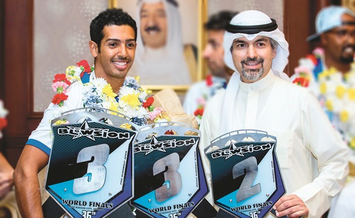 «ماكدونالدز» تفتخر برعايتها لأبطال منتخب الكويت للدراجات المائية