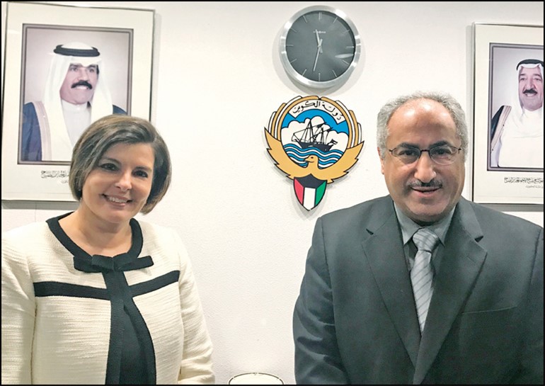د.محمد الفارس ومديرة مكتبنا الثقافي في واشنطن د.أسيل العوضي