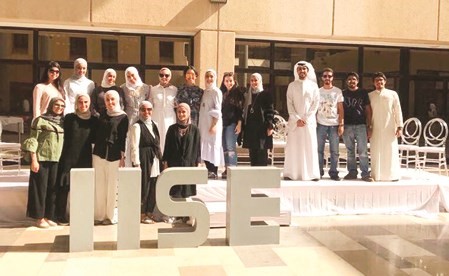 المشاركون في لقطة جماعية ﻿