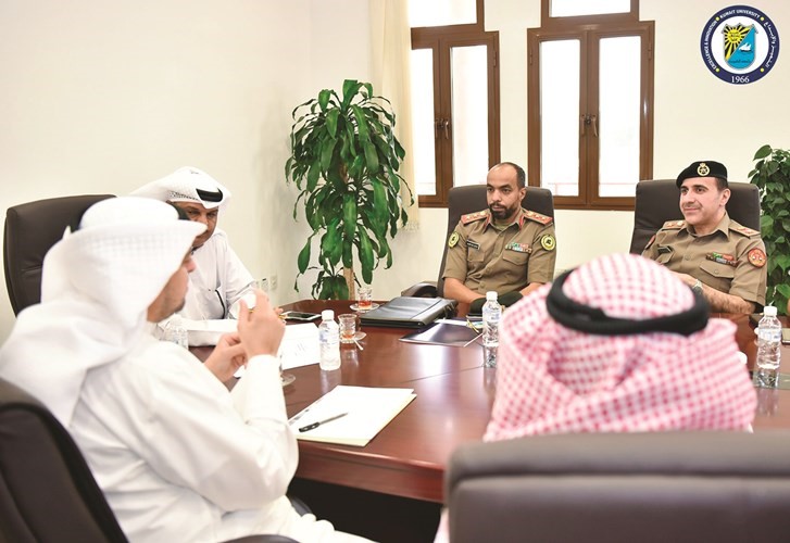 عميد شؤون الطلبة يستقبل ممثلي هيئة الخدمة الوطنية العسكرية التابعة لوزارة الدفاع
